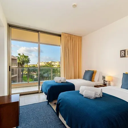 Apartment Salgados With Pool